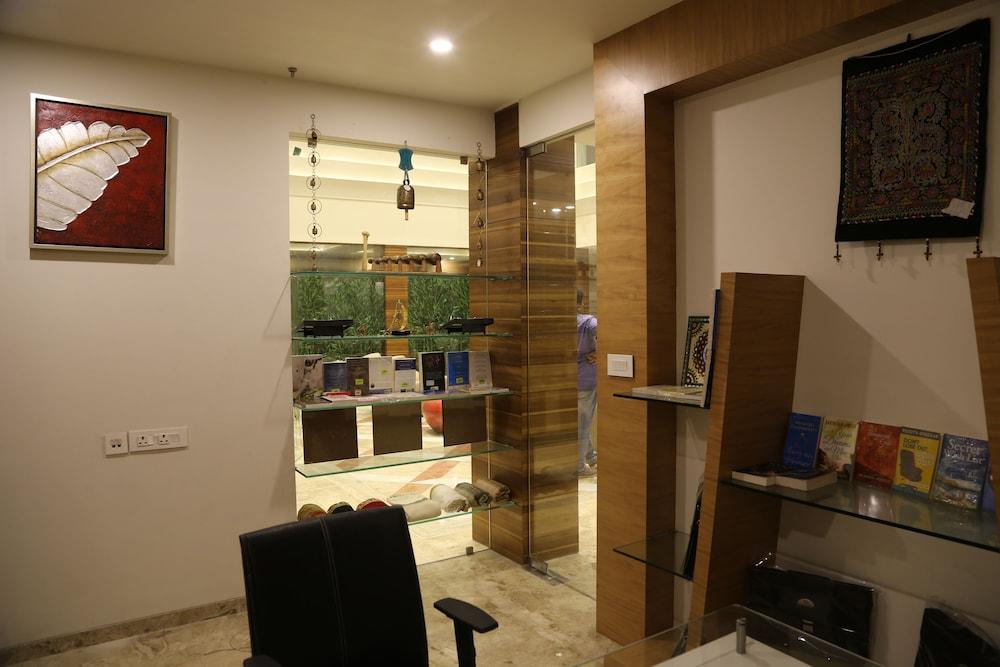 The Fern Residency Mundra Exterior foto
